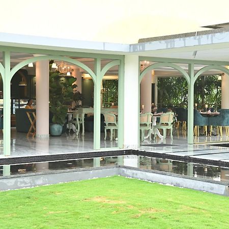 Nambiar Club Bellezea Hotel Kammasandra Kültér fotó