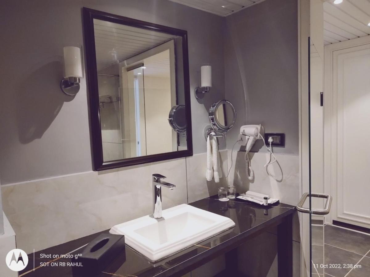 Nambiar Club Bellezea Hotel Kammasandra Kültér fotó