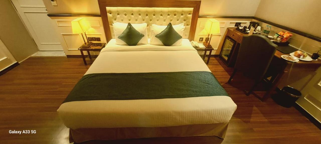 Nambiar Club Bellezea Hotel Kammasandra Kültér fotó